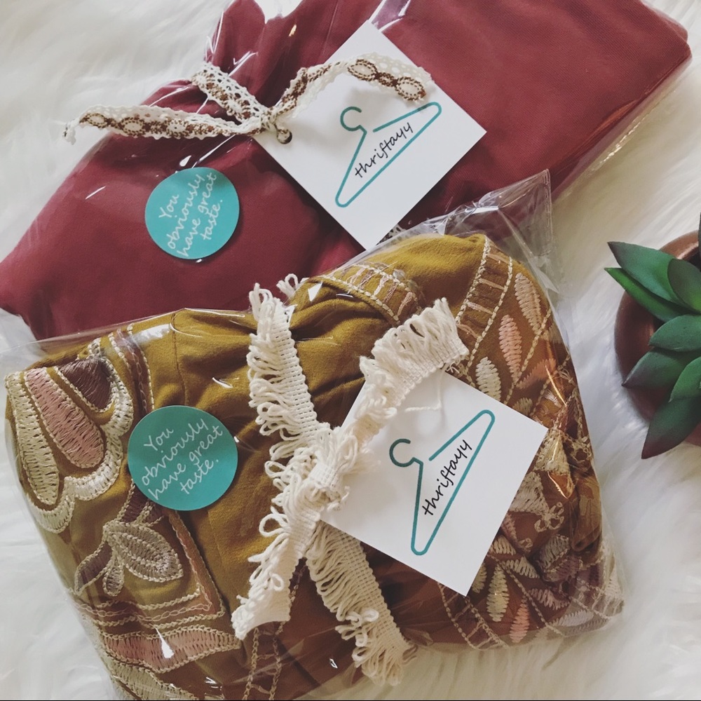 Hi, I’m Taylor! Nice to meet ya ☺️ - Picture 3 of 7